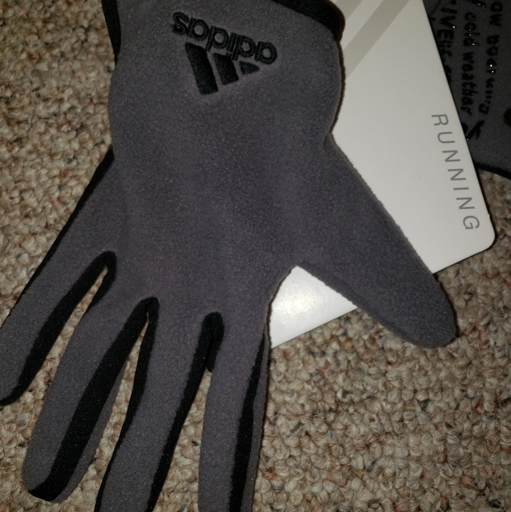 Adidas XL kids gloves size xl